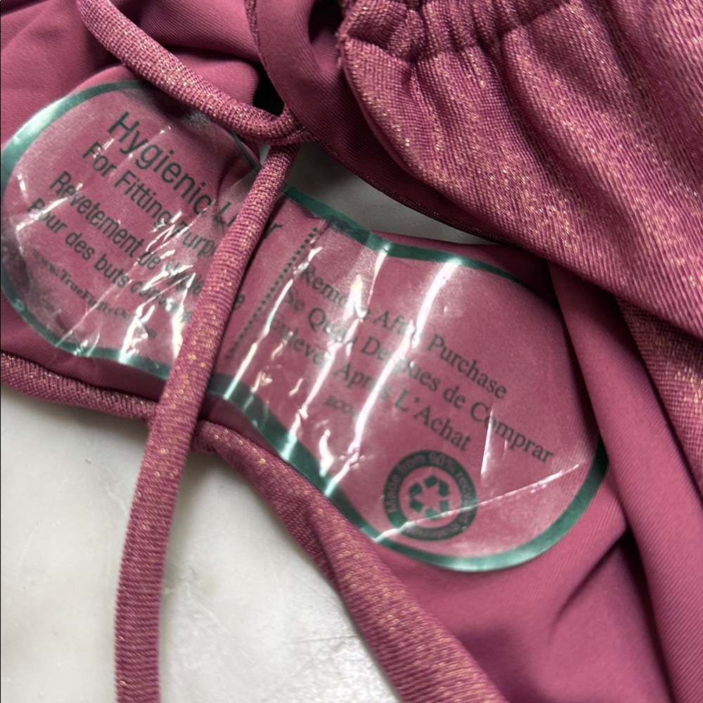 Skatie NWT Raye One Piece Swimsuit in Estrella Size XS - Picture 7 of 8